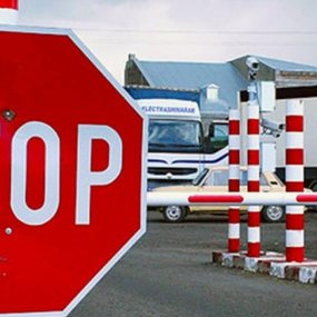 Чи законна заборона виїзду за кордон під час воєнного стану?